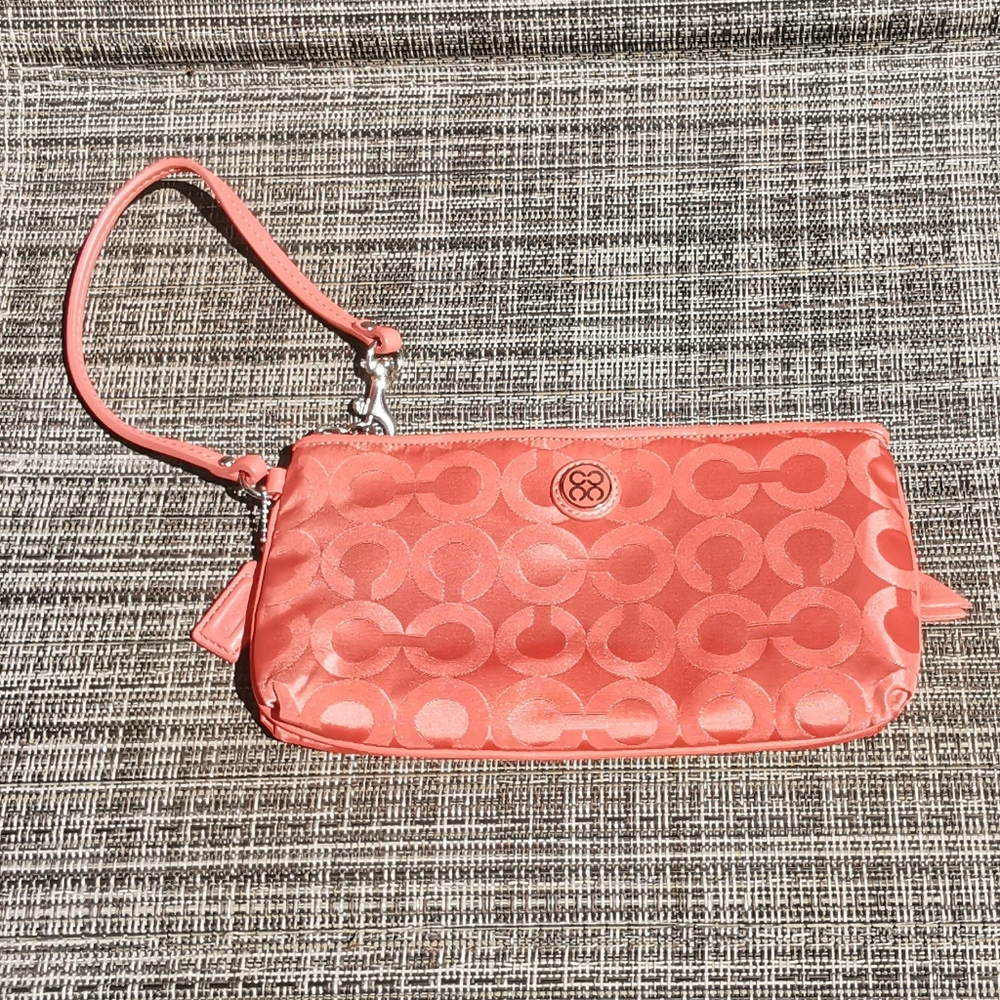**NEW** Coral Colored Coach Wristlet